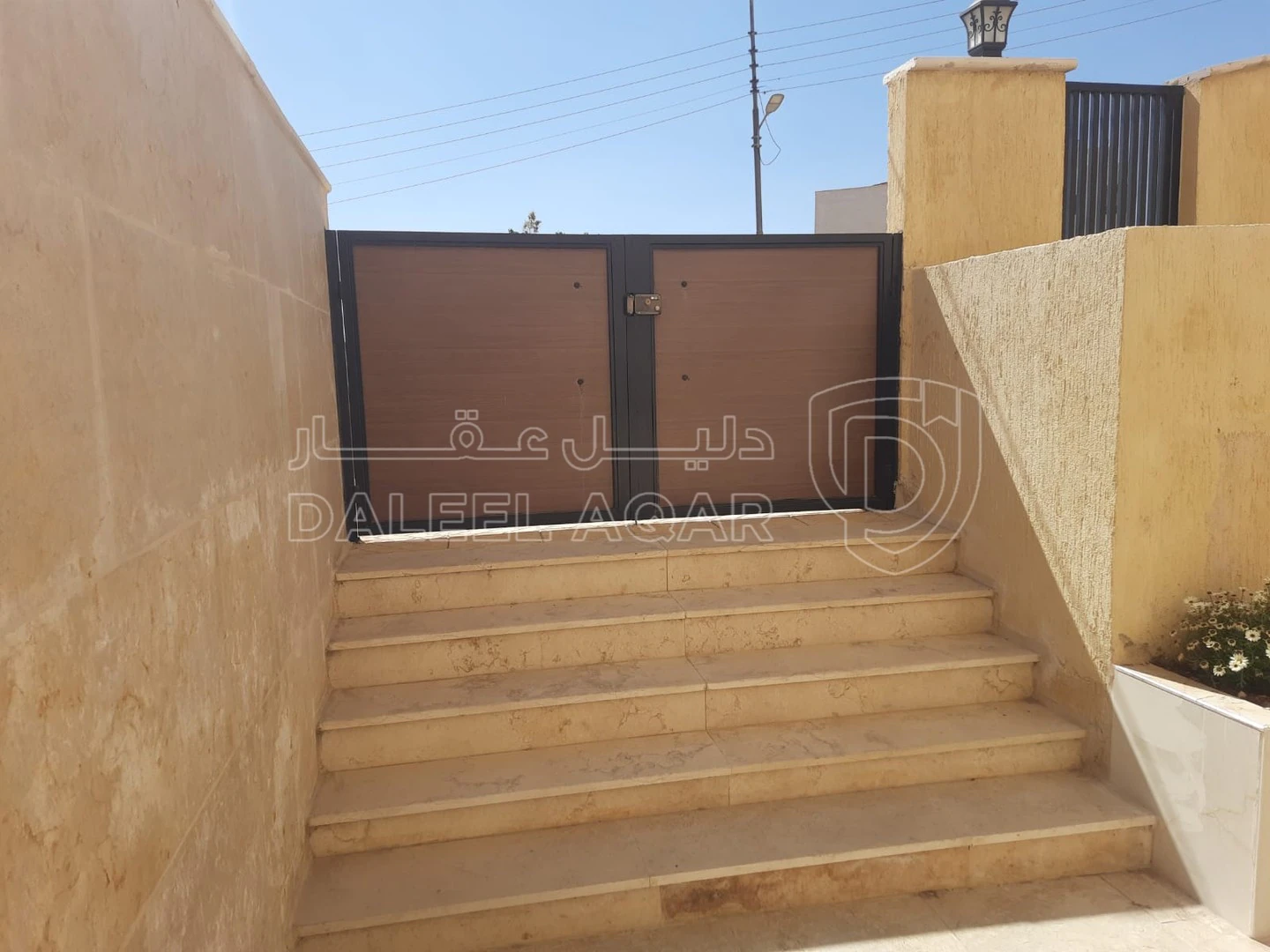 شقة في اراضي شمال عمان - 109,999 دأ - صورة 1